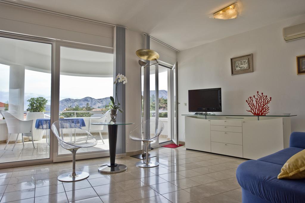 Villa Perla Baska エクステリア 写真