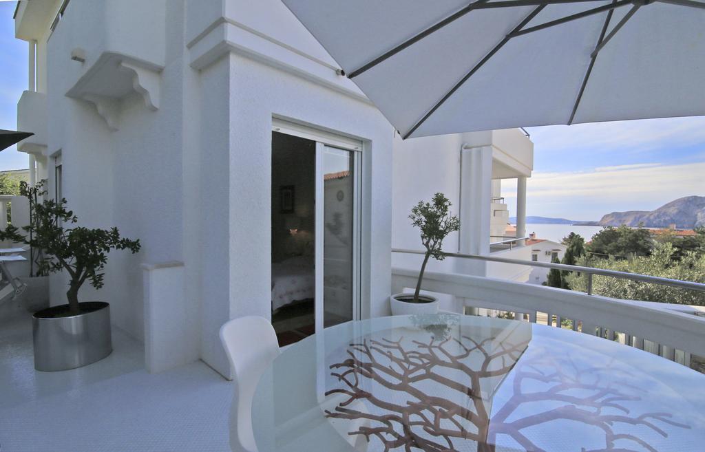 Villa Perla Baska エクステリア 写真